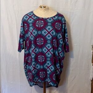 LuLaRou Hi Lo shirt. Ladies small.